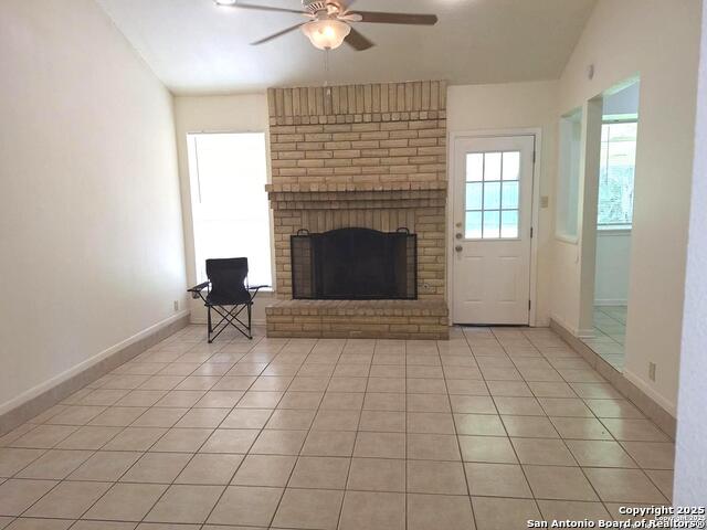 Image 5 of 23 For 322 Renee Dr