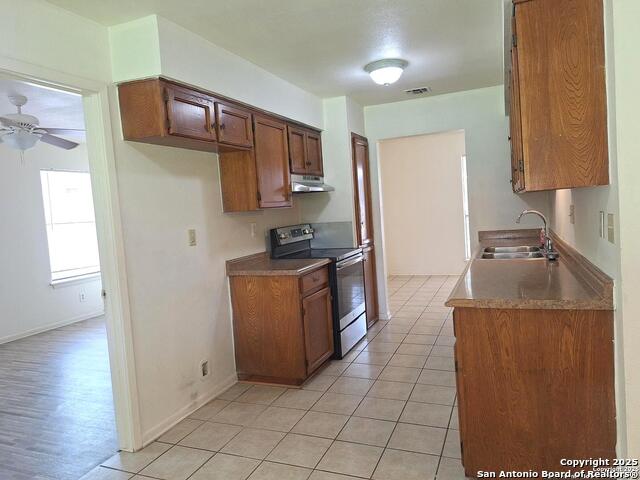 Image 8 of 23 For 322 Renee Dr