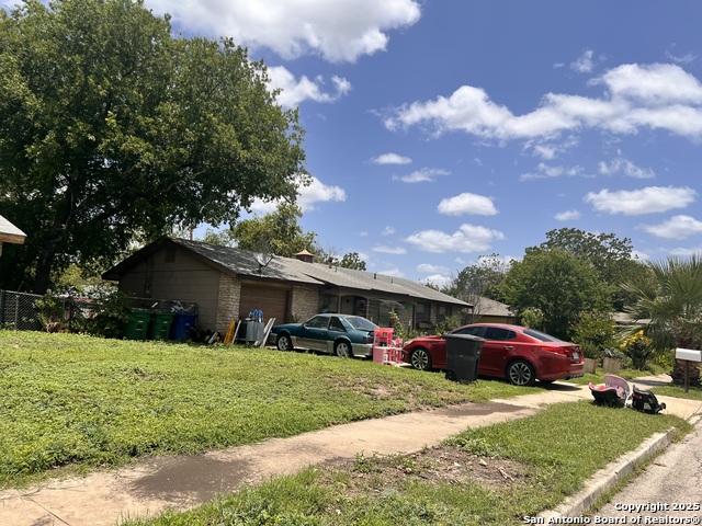 Image 2 of 4 For 6107 Hazel Valley