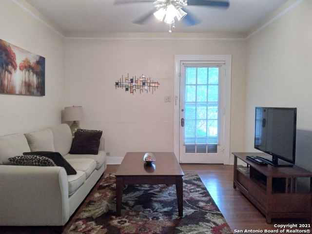 Image 6 of 16 For 127 Craig Pl W 2
