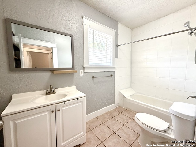 Image 13 of 16 For 1409 Woodlawn Avenue W 1