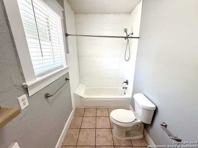 Image 14 of 16 For 1409 Woodlawn Avenue W 1