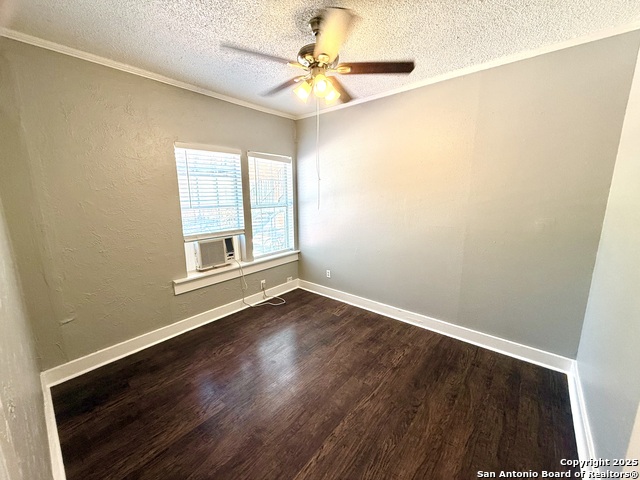 Image 16 of 16 For 1409 Woodlawn Avenue W 1