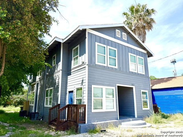 Details for 2422 Commerce  1, San Antonio, TX 78207