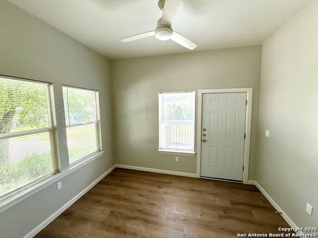 Image 15 of 17 For 2422 Commerce  1