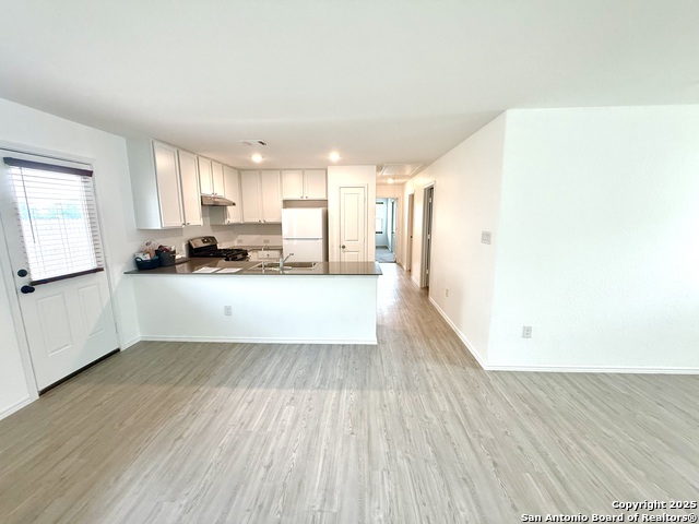 Image 7 of 29 For 13406 Ansells Place
