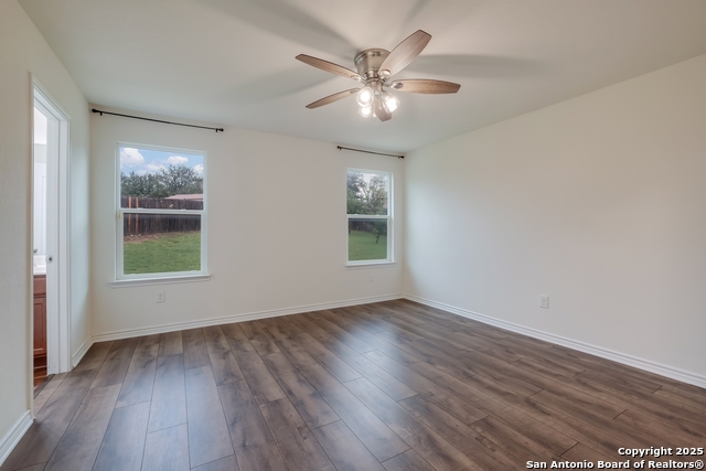 Image 11 of 25 For 8438 Cordova Point