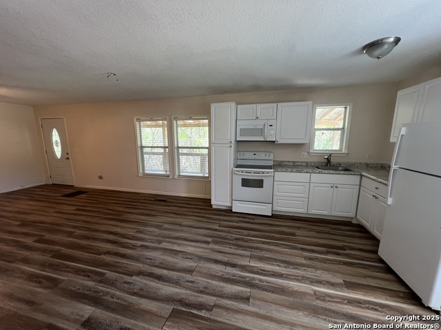Image 9 of 10 For 6926 Chimney Rock  A