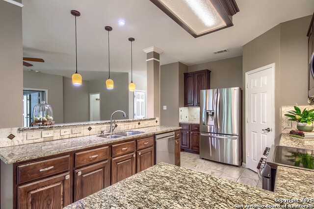 Image 12 of 39 For 21319 Catlin Ct