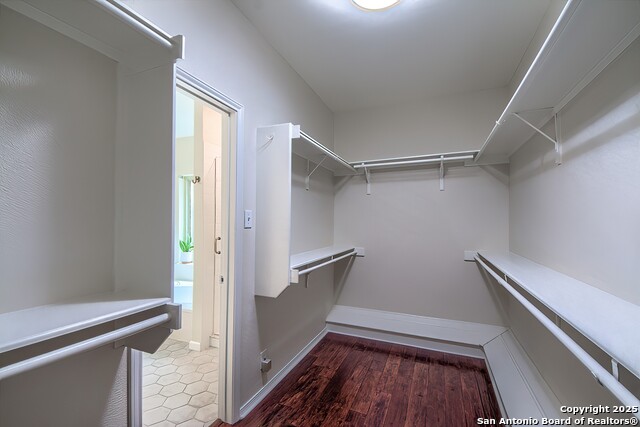 Image 18 of 39 For 21319 Catlin Ct