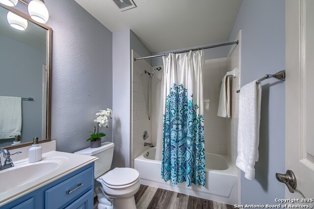 Image 26 of 39 For 21319 Catlin Ct