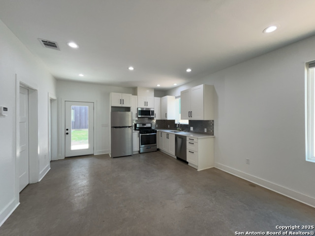 Image 12 of 56 For 2615 Flores St S # 101