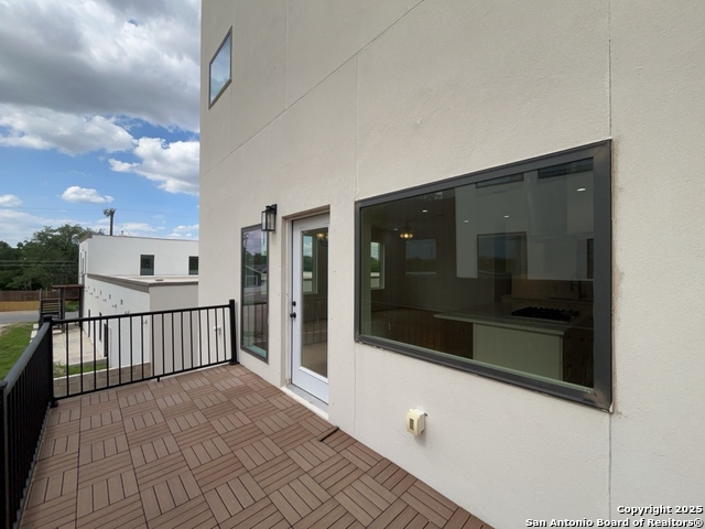 Image 44 of 56 For 2615 Flores St S # 101