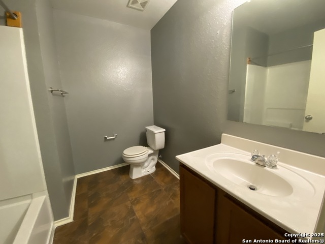 Image 13 of 21 For 8442 Silver Willow