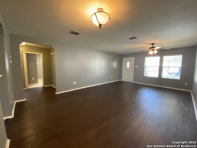 Image 3 of 21 For 8442 Silver Willow
