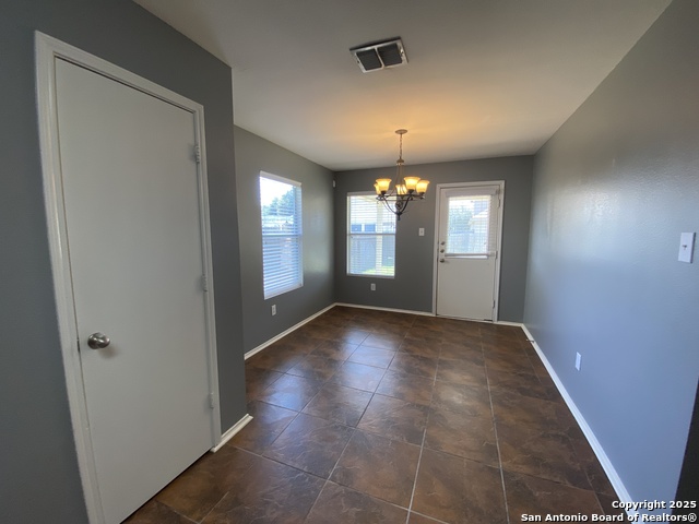 Image 6 of 21 For 8442 Silver Willow