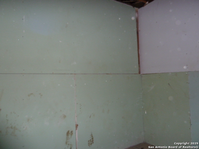 Listing photo id 10 for 114 Lelani