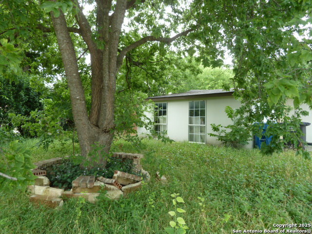 Listing photo id 11 for 114 Lelani