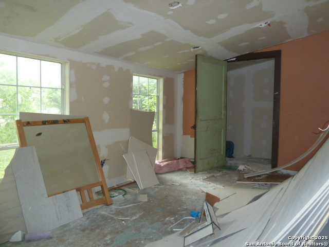 Listing photo id 6 for 114 Lelani