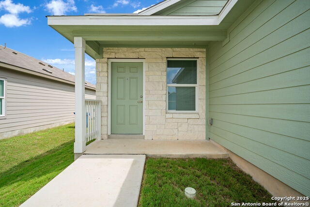 Image 2 of 23 For 4407 Glades Way
