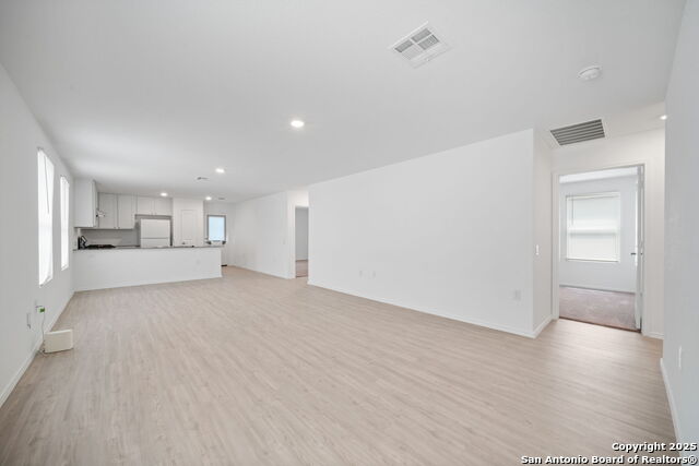 Image 4 of 23 For 4407 Glades Way