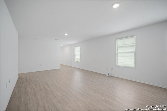 Image 6 of 23 For 4407 Glades Way