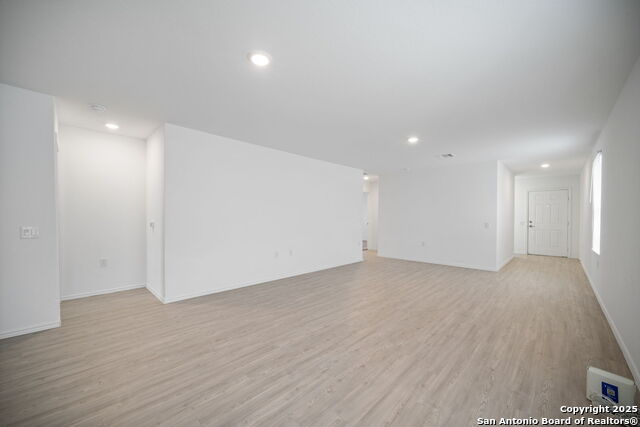 Image 7 of 23 For 4407 Glades Way