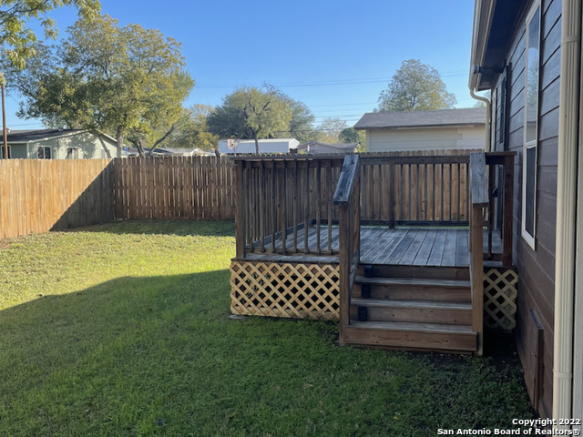 Image 4 of 17 For 135 Villaret Blvd E