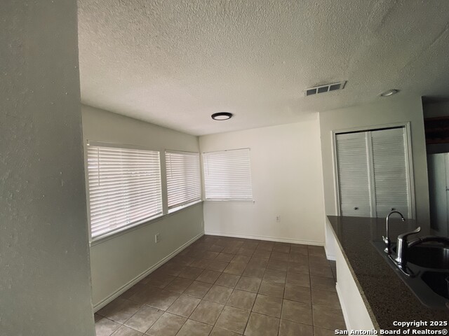 Image 7 of 29 For 9318 Andersonville Ln