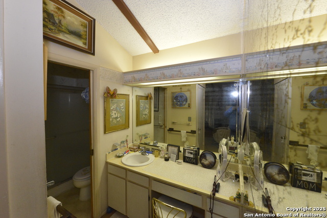Listing photo id 9 for 7831 Mountain Forest