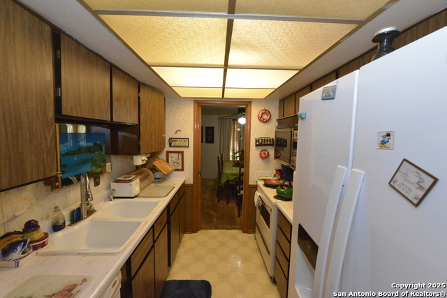 Listing photo id 12 for 7831 Mountain Forest