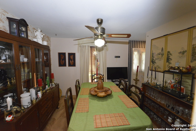 Listing photo id 14 for 7831 Mountain Forest