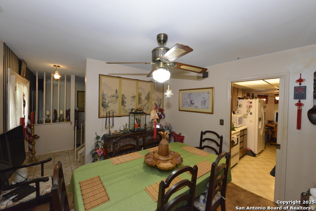 Listing photo id 15 for 7831 Mountain Forest