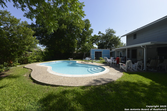 Listing photo id 25 for 7831 Mountain Forest