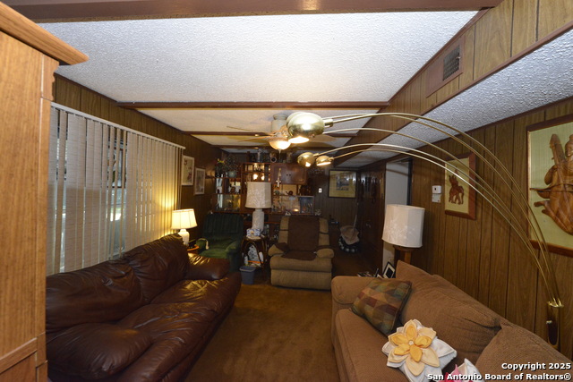Listing photo id 6 for 7831 Mountain Forest