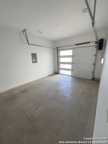 Image 45 of 50 For 2615 Flores St S # 201