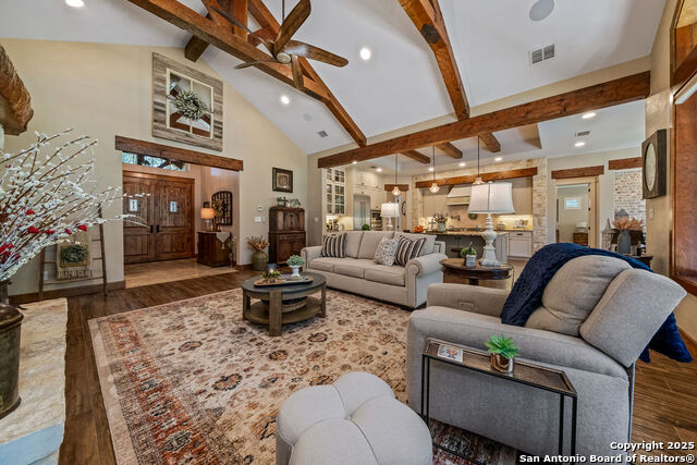 Listing photo id 8 for 715 Long Ridge