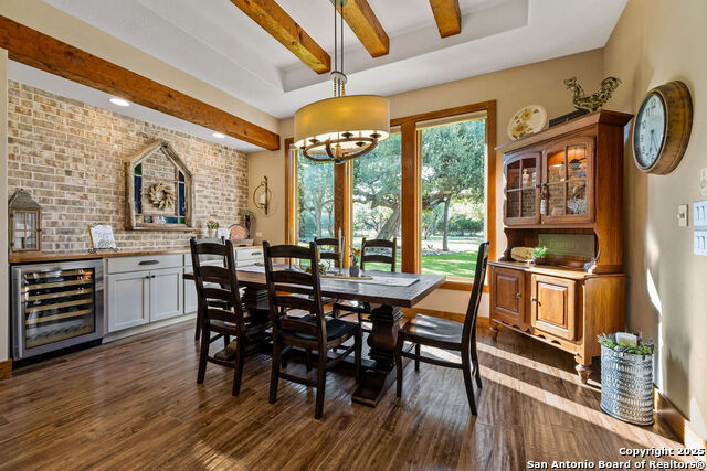 Listing photo id 16 for 715 Long Ridge