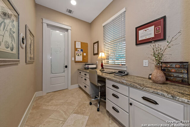 Listing photo id 27 for 715 Long Ridge