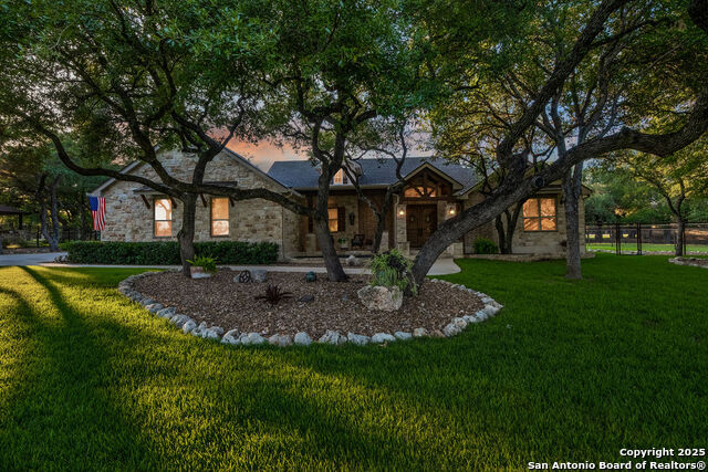 Listing photo id 1 for 715 Long Ridge