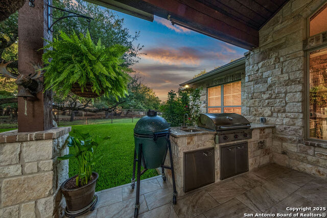 Listing photo id 33 for 715 Long Ridge