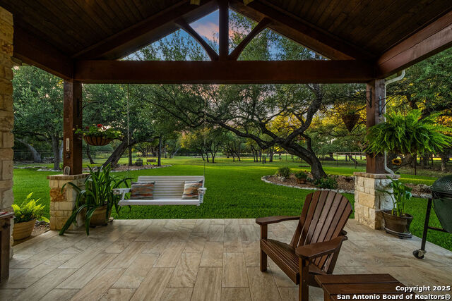 Listing photo id 34 for 715 Long Ridge