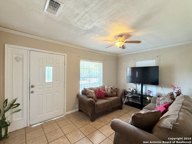 Image 7 of 19 For 2434 Delgado