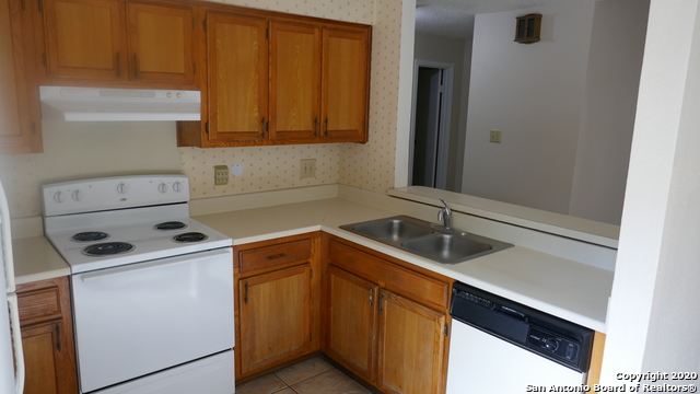 Image 3 of 11 For 8702 Welles Harbor Cir