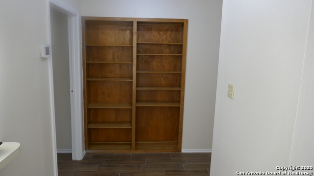 Image 8 of 11 For 8702 Welles Harbor Cir