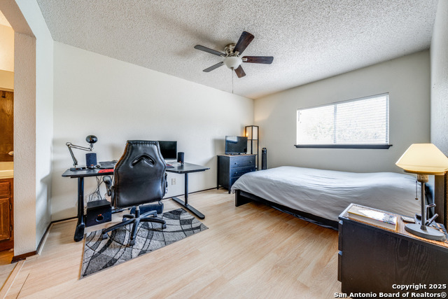 Listing photo id 12 for 4119 Medical Drive 301c