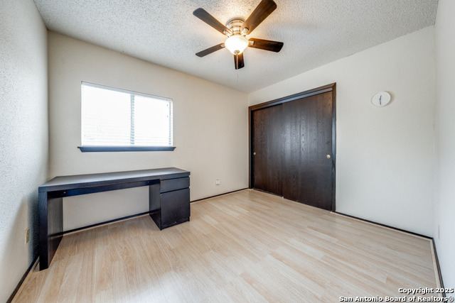 Listing photo id 17 for 4119 Medical Drive 301c