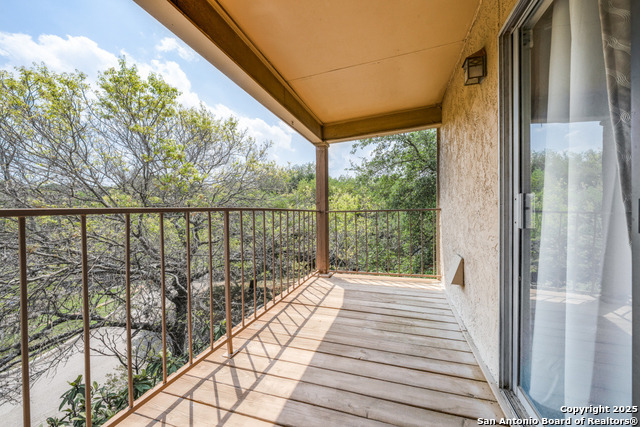 Listing photo id 21 for 4119 Medical Drive 301c