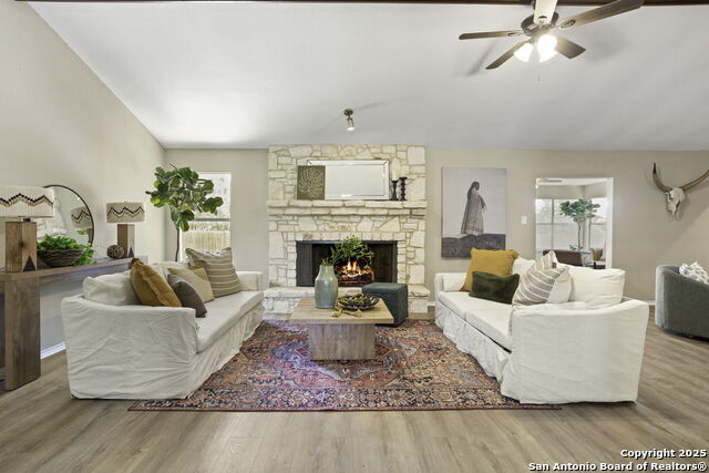 Image 6 of 29 For 13846 Crested Rise