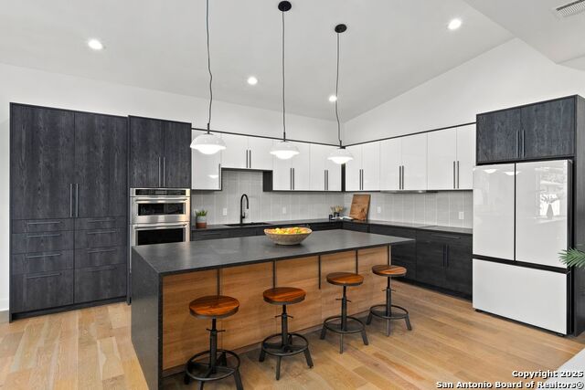 Image 12 of 39 For 238 Cassiano St